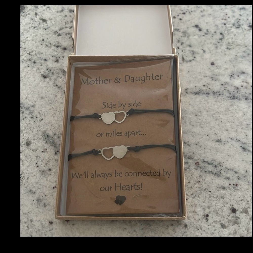 Mother & Daughter connected bracelet black & silver
